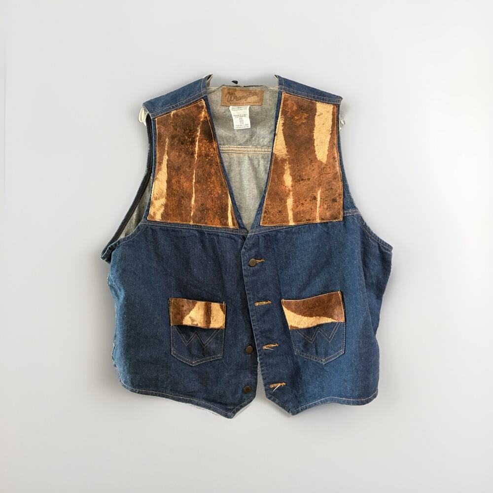 Vintage Wrangler Denim Vest Mens Sz 44 Cowhide Custom Patchwork Western USA